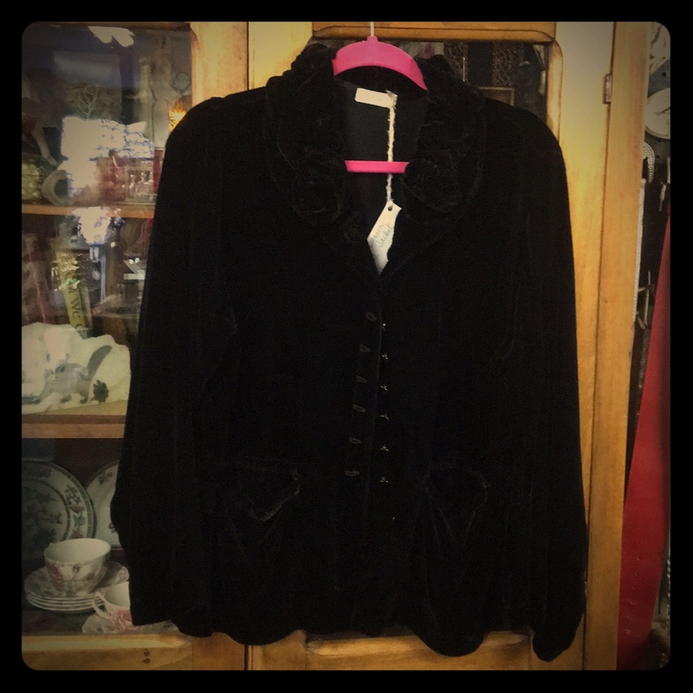 Krista Larson one size blk unlined velvet jacket